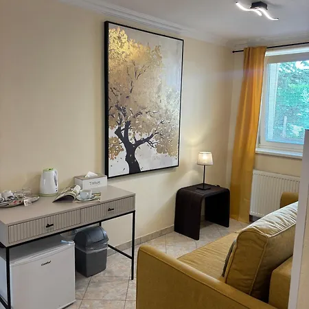 Garni Expo Ξενοδοχείο 3*